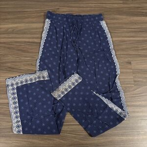 Lila Rose flowy pants